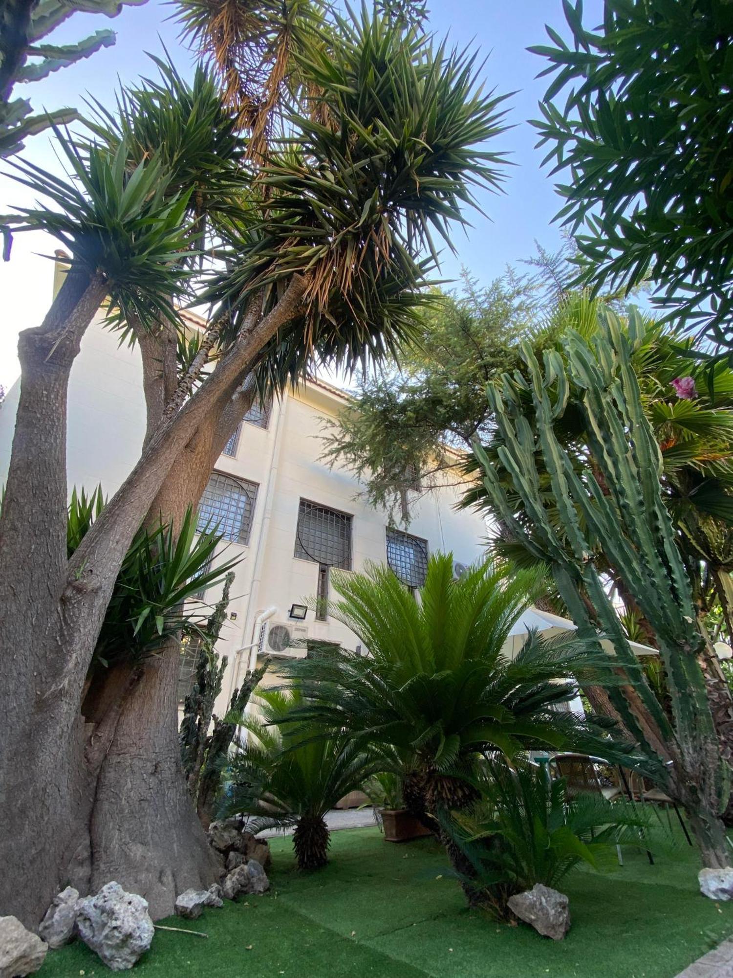 Villa Luigi XVI Taranto Exterior foto